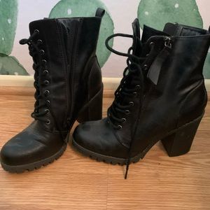 Lace up boots